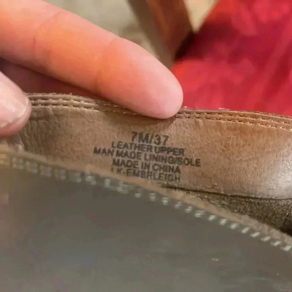 Lucky Brand Embrleigh boot. Worn once. Very good condition size 7. Leather taupe - Picture 13 of 15